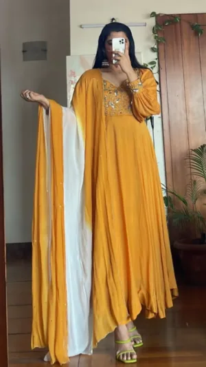 Amras Intrique Anarkali