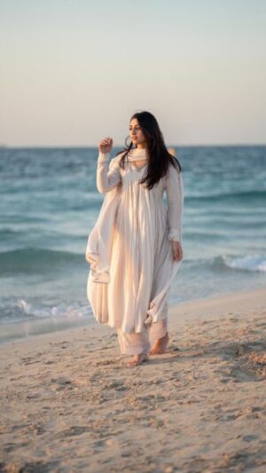 Ash Ivory V-Neck Anarkali Set