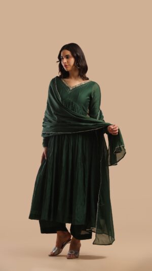 Zehreen – The Deep Green Mehreen Anarkali Ensemble