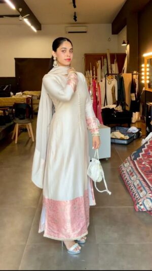 The Banaras Edit - Pink